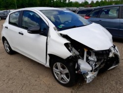 2017 Toyota Yaris Hybrid Basis
