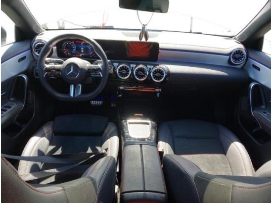 2024 Mercedes-Benz CLA -Klasse Shooting Brake CLA 180 AMG Line Edition 2024 Mercedes-Benz CLA -Klasse Shooting Brake CLA 180 AMG Line Edition