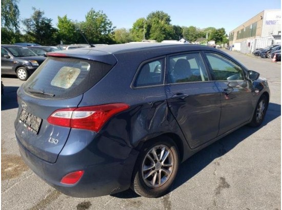 2017 Hyundai i30 cw blue Classic 2017 Hyundai i30 cw blue Classic