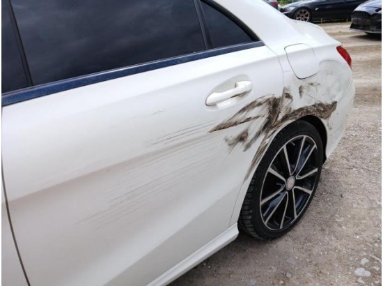 2015 Mercedes-Benz CLA -Klasse CLA 180 2015 Mercedes-Benz CLA -Klasse CLA 180