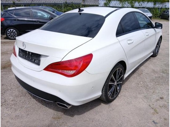 2015 Mercedes-Benz CLA -Klasse CLA 180 2015 Mercedes-Benz CLA -Klasse CLA 180