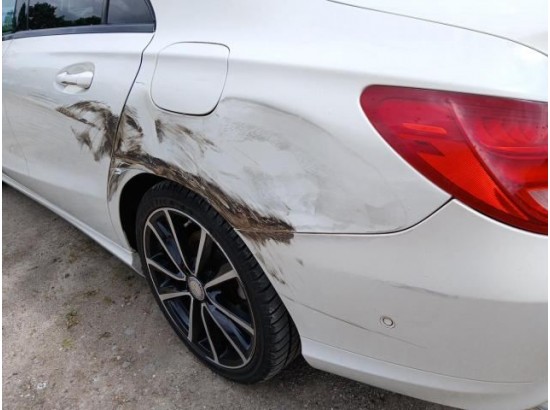 2015 Mercedes-Benz CLA -Klasse CLA 180 2015 Mercedes-Benz CLA -Klasse CLA 180