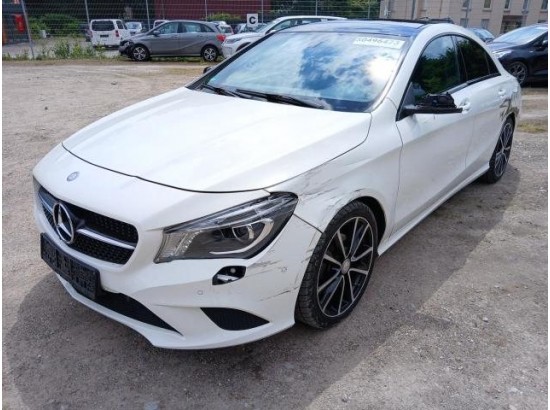2015 Mercedes-Benz CLA -Klasse CLA 180 2015 Mercedes-Benz CLA -Klasse CLA 180