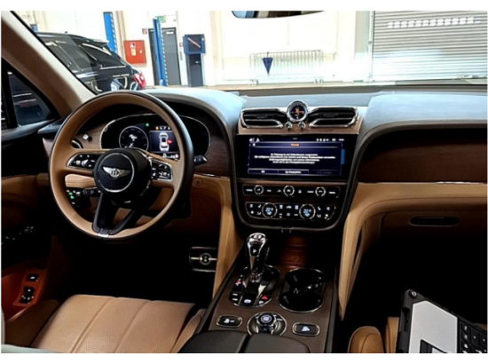 2023 Bentley BENTAYGA 2023 Bentley BENTAYGA