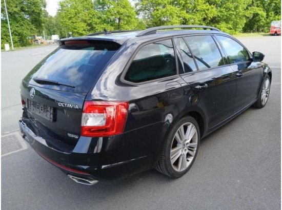 2017 Skoda Octavia Combi RS 2017 Skoda Octavia Combi RS