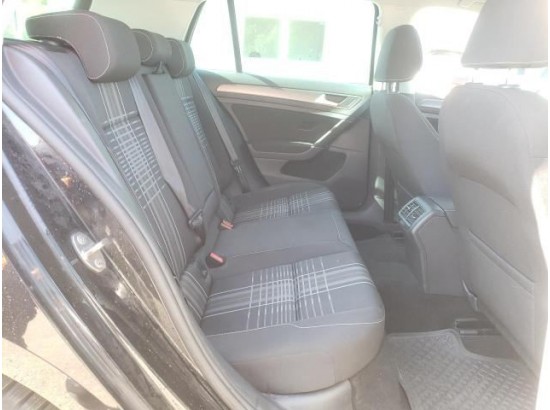 2015 Volkswagen Golf VII Lim. Lounge BMT 2015 Volkswagen Golf VII Lim. Lounge BMT