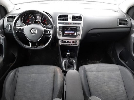 2015 Volkswagen Polo V Highline BMT/Start-Stopp 2015 Volkswagen Polo V Highline BMT/Start-Stopp