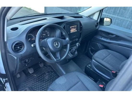 2017 Mercedes-Benz Vito Kasten 109/110/111/114 CDI FWD lang 2017 Mercedes-Benz Vito Kasten 109/110/111/114 CDI FWD lang