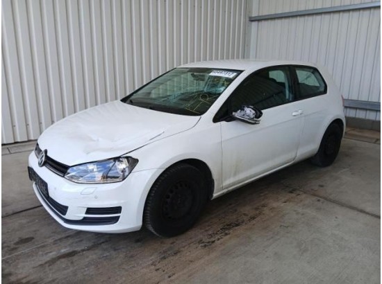 2015 Volkswagen Golf VII Lim. Trendline BMT 2015 Volkswagen Golf VII Lim. Trendline BMT