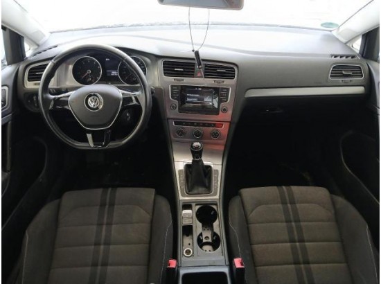 2015 Volkswagen Golf VII Lim. Trendline BMT 2015 Volkswagen Golf VII Lim. Trendline BMT
