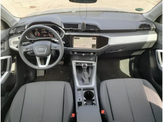 2024 Audi Q3 40 TDI quattro advanced 2024 Audi Q3 40 TDI quattro advanced