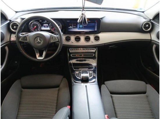 2018 Mercedes-Benz E -Klasse Lim. E 200 d 2018 Mercedes-Benz E -Klasse Lim. E 200 d
