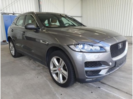 2016 Jaguar F-PACE Portfolio AWD 2016 Jaguar F-PACE Portfolio AWD