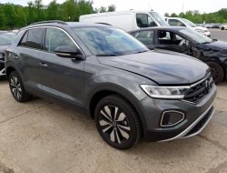 2025 Volkswagen T-Roc Goal