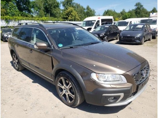 2015 Volvo XC70 Summum AWD 2015 Volvo XC70 Summum AWD