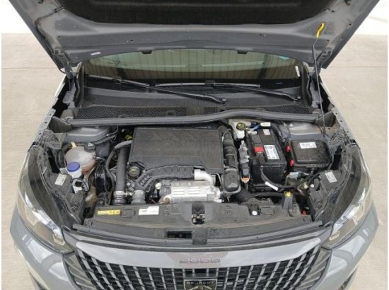 2024 Peugeot 2008 Allure