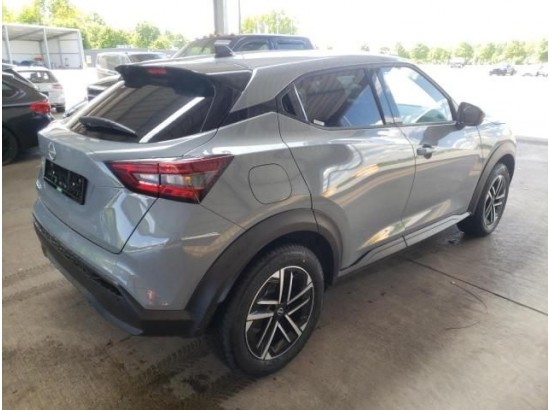 2025 Nissan Juke N-Connecta 2025 Nissan Juke N-Connecta