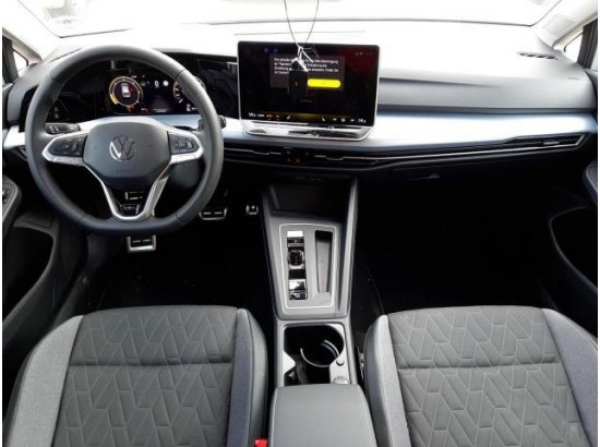 2025 Volkswagen Golf VIII Lim. 2.0 TDI 110 kW Goal 2025 Volkswagen Golf VIII Lim. 2.0 TDI 110 kW Goal