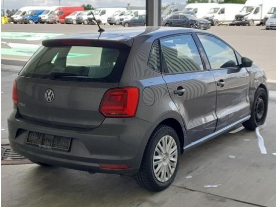 2016 Volkswagen Polo V Comfortline 2016 Volkswagen Polo V Comfortline