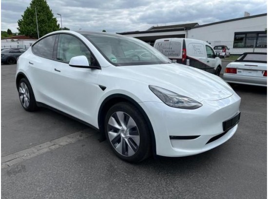 2024 Tesla Model Y Long Range Dual AWD 2024 Tesla Model Y Long Range Dual AWD