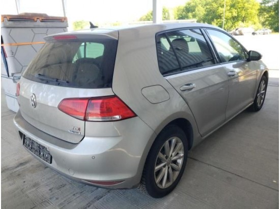 2016 Volkswagen Golf VII Lim. Comfortline BMT 2016 Volkswagen Golf VII Lim. Comfortline BMT