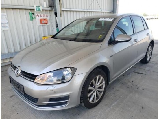 2016 Volkswagen Golf VII Lim. Comfortline BMT 2016 Volkswagen Golf VII Lim. Comfortline BMT