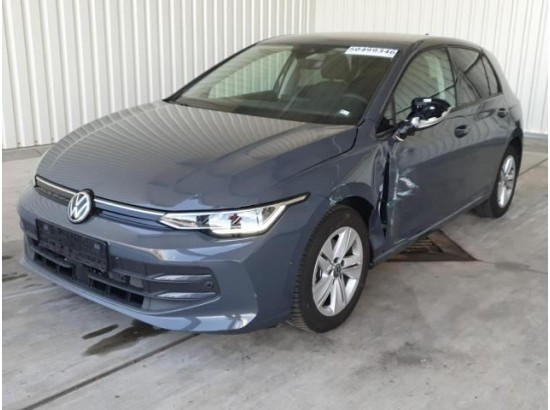 2025 Volkswagen Golf VIII Lim. 1.5 TSI 110 kW Life 2025 Volkswagen Golf VIII Lim. 1.5 TSI 110 kW Life