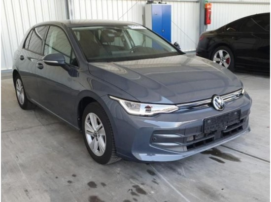 2025 Volkswagen Golf VIII Lim. 1.5 TSI 110 kW Life 2025 Volkswagen Golf VIII Lim. 1.5 TSI 110 kW Life