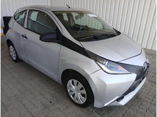 2015 Toyota AYGO x 2015 Toyota AYGO x