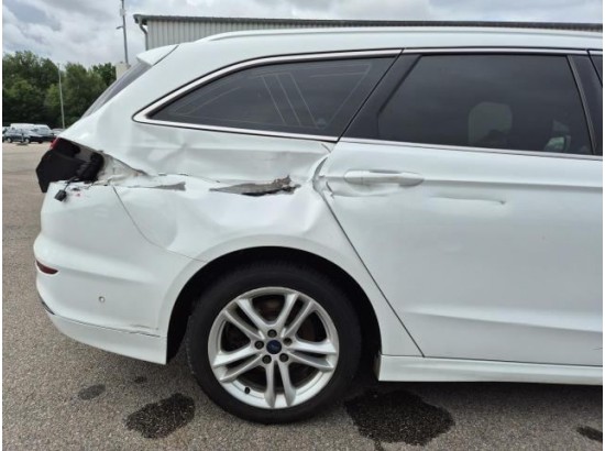 2015 Ford Mondeo Turnier Titanium 2015 Ford Mondeo Turnier Titanium