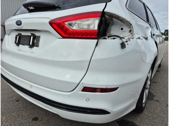 2015 Ford Mondeo Turnier Titanium 2015 Ford Mondeo Turnier Titanium