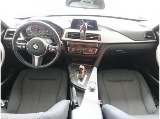 2019 BMW 3er Touring 318 d Advantage 2019 BMW 3er Touring 318 d Advantage