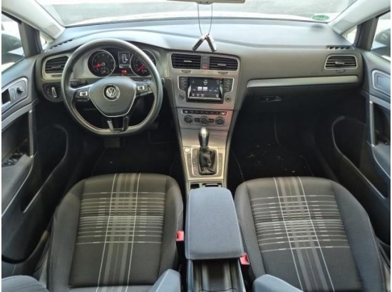 2015 Volkswagen Golf VII Lim. Lounge BMT 2015 Volkswagen Golf VII Lim. Lounge BMT