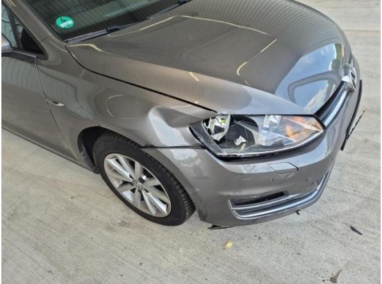 2015 Volkswagen Golf VII Lim. Lounge BMT 2015 Volkswagen Golf VII Lim. Lounge BMT