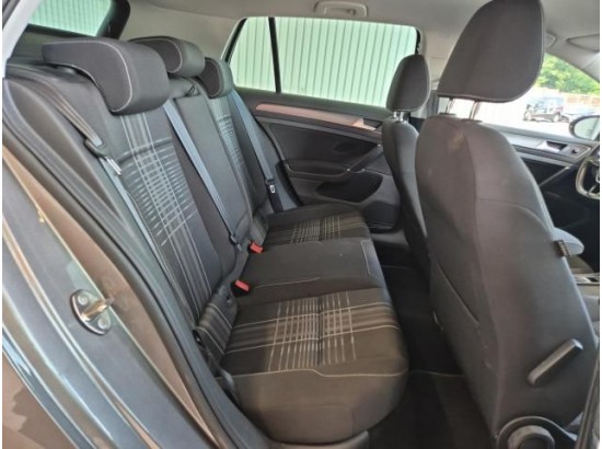 2015 Volkswagen Golf VII Lim. Lounge BMT 2015 Volkswagen Golf VII Lim. Lounge BMT