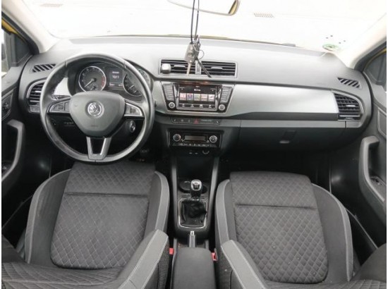 2015 Skoda Fabia Style 2015 Skoda Fabia Style