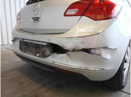 2015 Opel Astra J Lim. 5-trg. Selection 2015 Opel Astra J Lim. 5-trg. Selection
