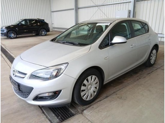 2015 Opel Astra J Lim. 5-trg. Selection 2015 Opel Astra J Lim. 5-trg. Selection