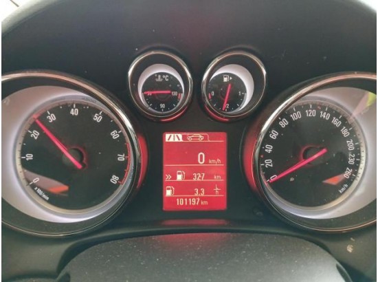 2015 Opel Astra J Lim. 5-trg. Selection 2015 Opel Astra J Lim. 5-trg. Selection