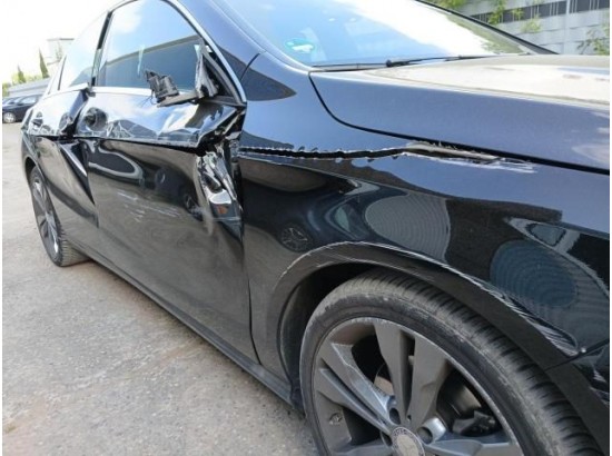 2016 Mercedes-Benz CLA -Klasse CLA 180 2016 Mercedes-Benz CLA -Klasse CLA 180