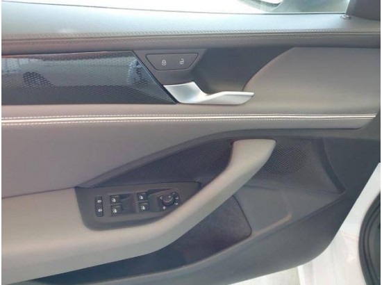 2024 Volkswagen Passat Variant 1.5 eTSI 110 kW Business 2024 Volkswagen Passat Variant 1.5 eTSI 110 kW Business