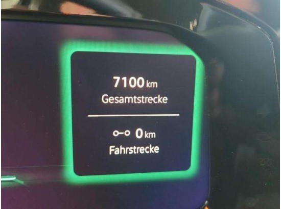2025 Volkswagen Golf VIII Lim. 1.5 eTSI 110 kW Goal 2025 Volkswagen Golf VIII Lim. 1.5 eTSI 110 kW Goal