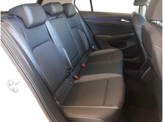 2024 Volkswagen Golf VIII Lim. 1.5 TSI 85 kW Goal 2024 Volkswagen Golf VIII Lim. 1.5 TSI 85 kW Goal