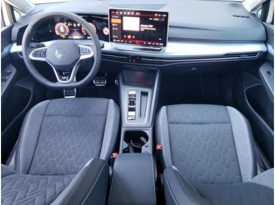 2024 Volkswagen Golf VIII Lim. 1.5 eTSI 110 kW Goal 2024 Volkswagen Golf VIII Lim. 1.5 eTSI 110 kW Goal