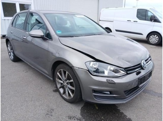 2016 Volkswagen Golf VII Lim. Trendline BMT 2016 Volkswagen Golf VII Lim. Trendline BMT