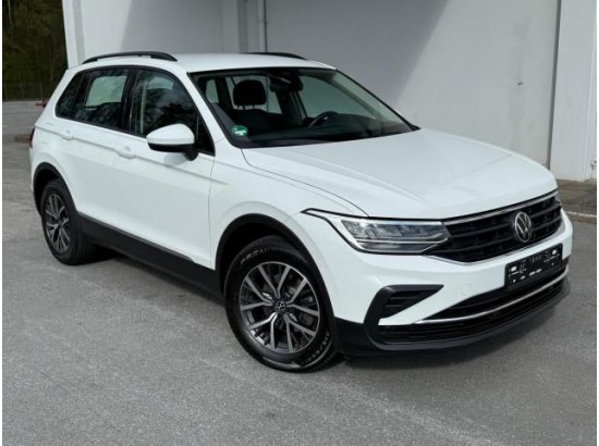 2023 VW Tiguan Life 2023 VW Tiguan Life