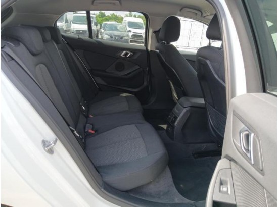 2023 BMW 1er Lim. 118 i Advantage 2023 BMW 1er Lim. 118 i Advantage