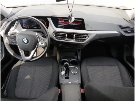 2023 BMW 1er Lim. 118 i Advantage 2023 BMW 1er Lim. 118 i Advantage