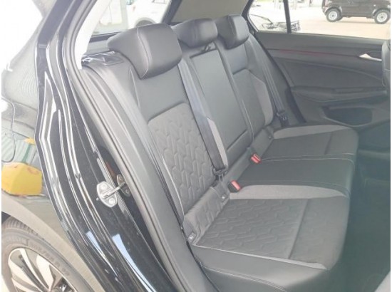 2025 Volkswagen Golf VIII Lim. 2.0 TDI 110 kW Goal 2025 Volkswagen Golf VIII Lim. 2.0 TDI 110 kW Goal