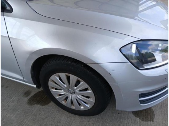 2015 Volkswagen Golf VII Lim. Trendline BMT 2015 Volkswagen Golf VII Lim. Trendline BMT